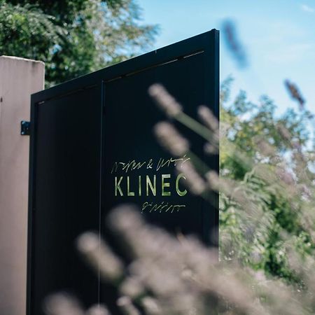 Klinec Plesivo Art Rooms Dobrovo Exterior foto